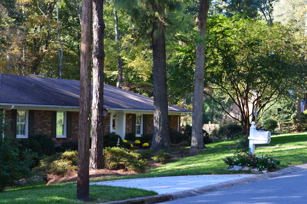 Roofing services related to Shreveport Roofing